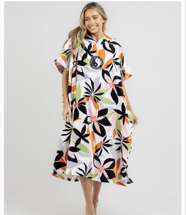 HONOLUHA HOODED TOWEL