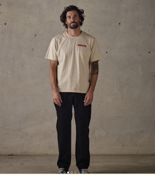 GLASSERS TEE
