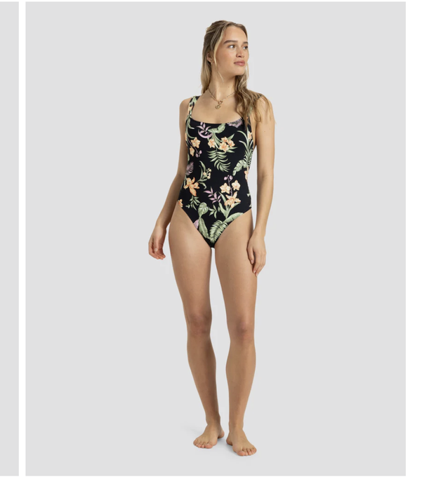WOMENS PT BEACH CLASSICS ONE PIECE