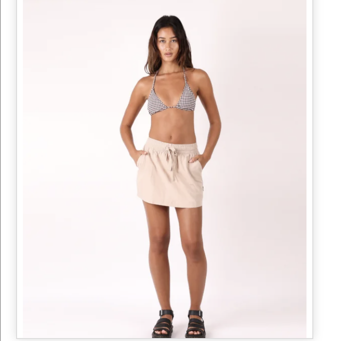 WOMENS ESSENTIAL MINI SKIRT
